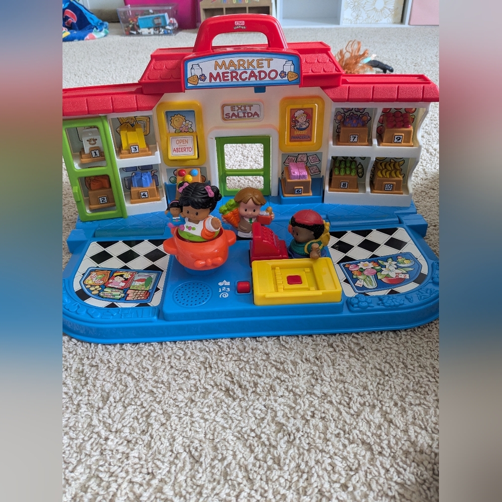 Fisher-Price Market Playset with Blue Base, Red Roof, Yellow Register